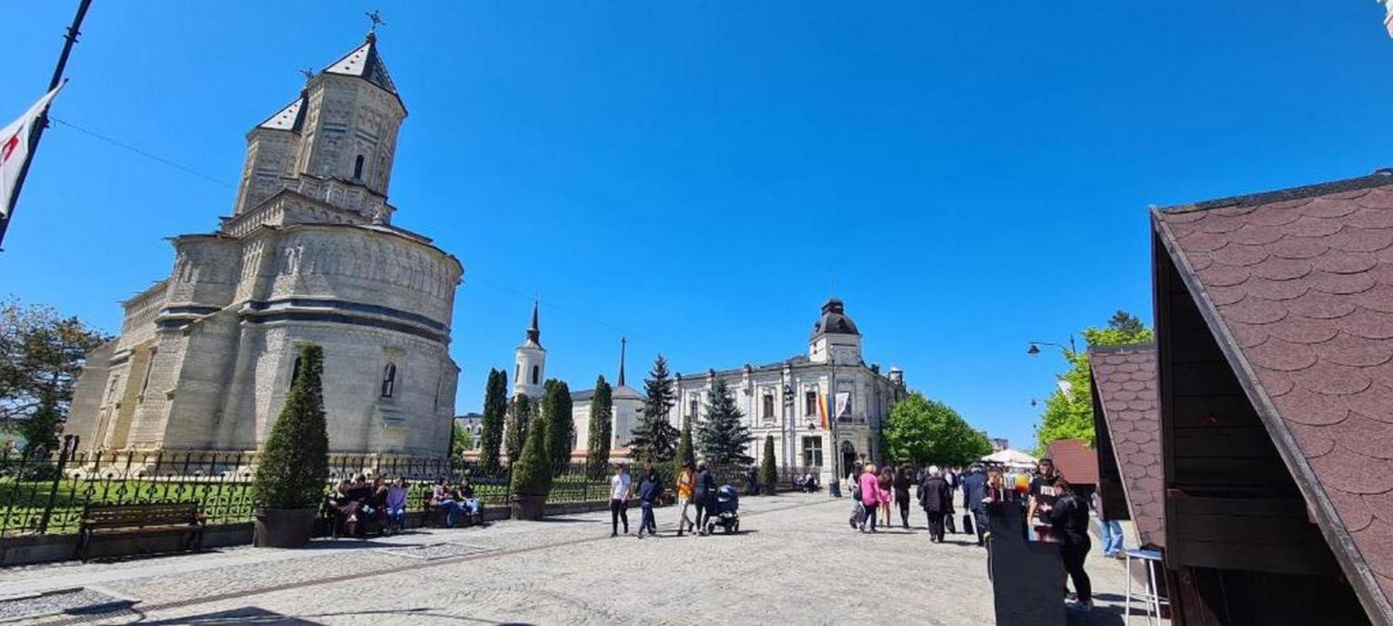 Exodus - Iasi City Center Bagian luar foto
