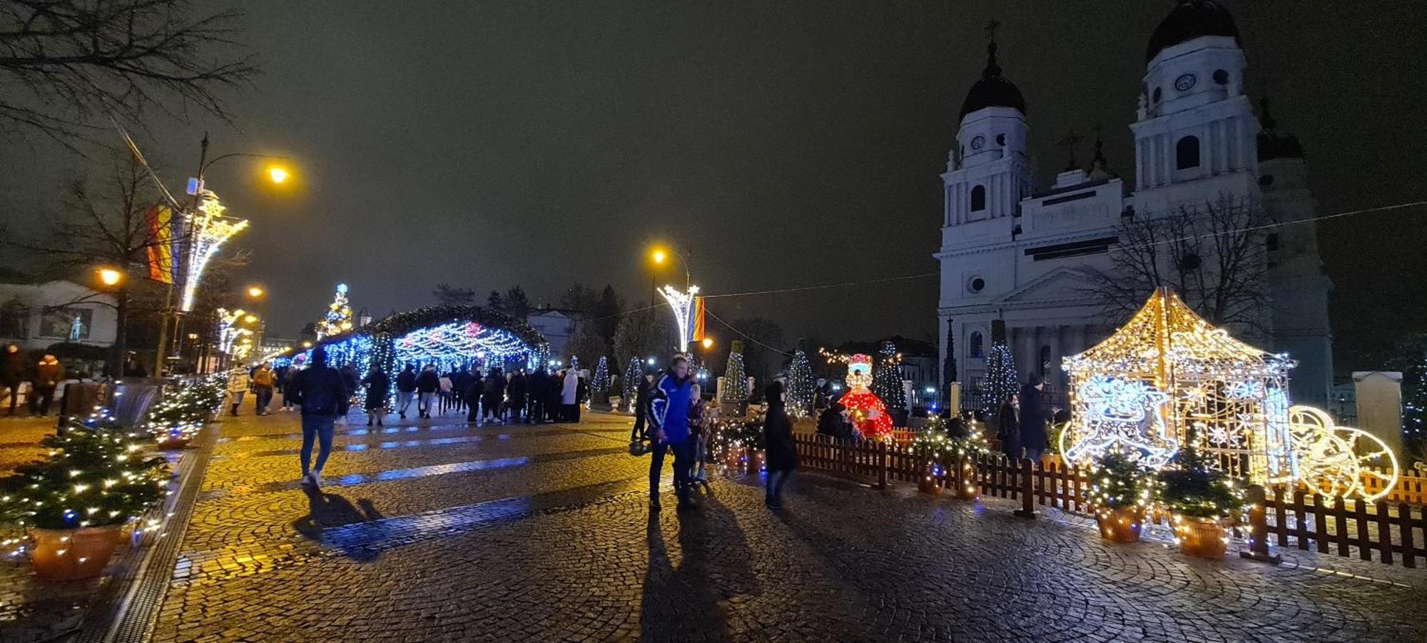 Exodus - Iasi City Center Bagian luar foto
